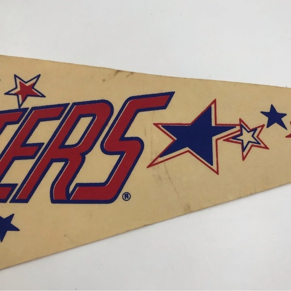 Vintage Harlem Globetrotters Felt Souvenir Travel Pennant Flag